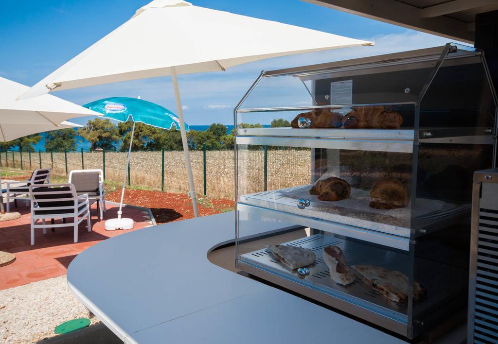 Camping Adria Mobile Homes In Camping Kastanija Novigrad  Exterior photo