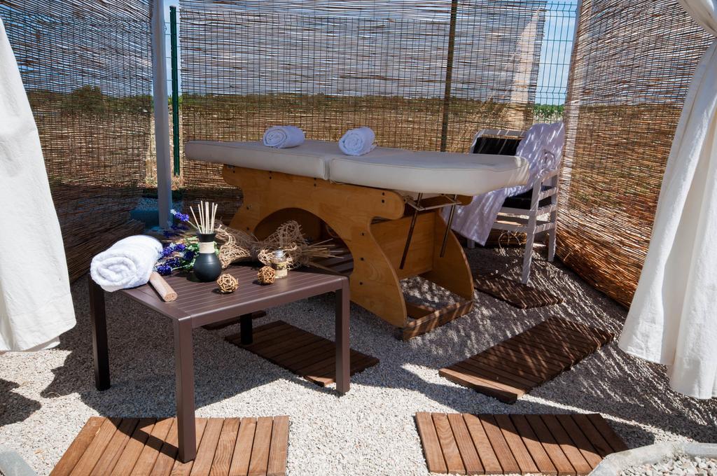 Camping Adria Mobile Homes In Camping Kastanija Novigrad  Exterior photo