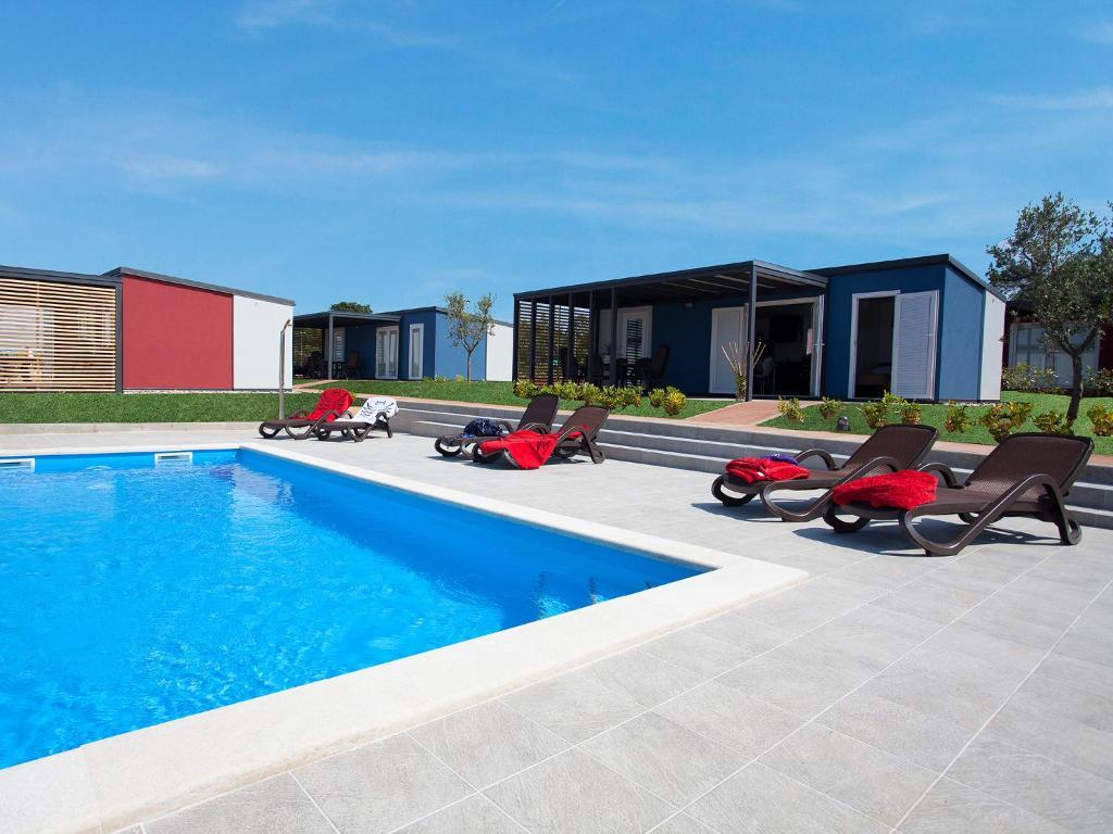 Camping Adria Mobile Homes In Camping Kastanija Novigrad  Exterior photo